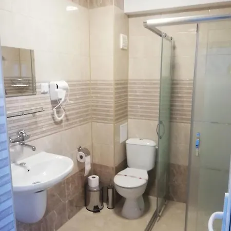 Вила Обзор *