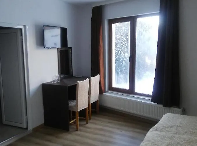 Вила Обзор Vilă *